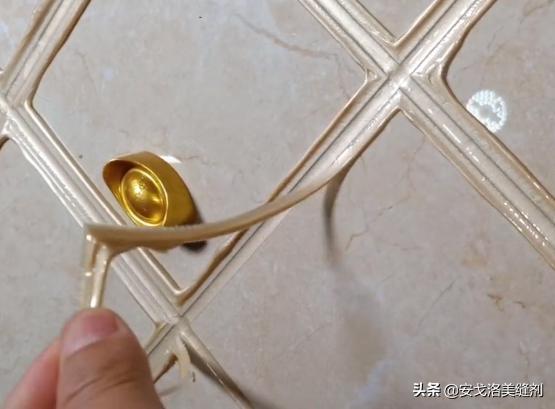 白色墙砖地砖搭配什么颜色美缝剂,白色瓷砖适合做什么颜色的美缝剂