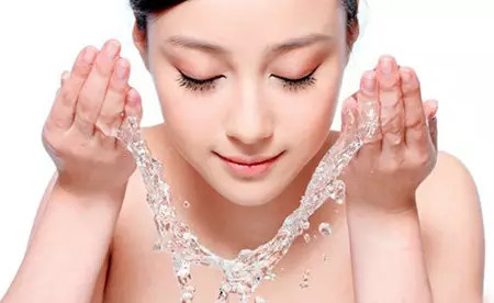 教你如何拯救皮肤粗糙,夏天皮肤粗糙怎样才能改善肤质