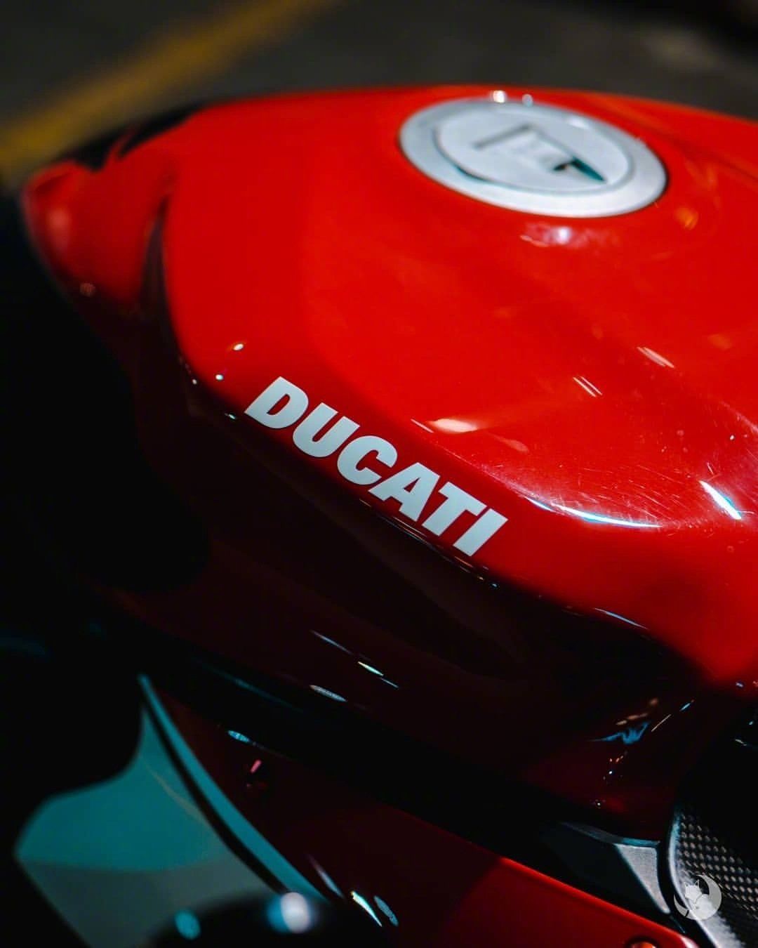 杜卡迪1199三秒破百,杜卡迪ducati1199panigales评测
