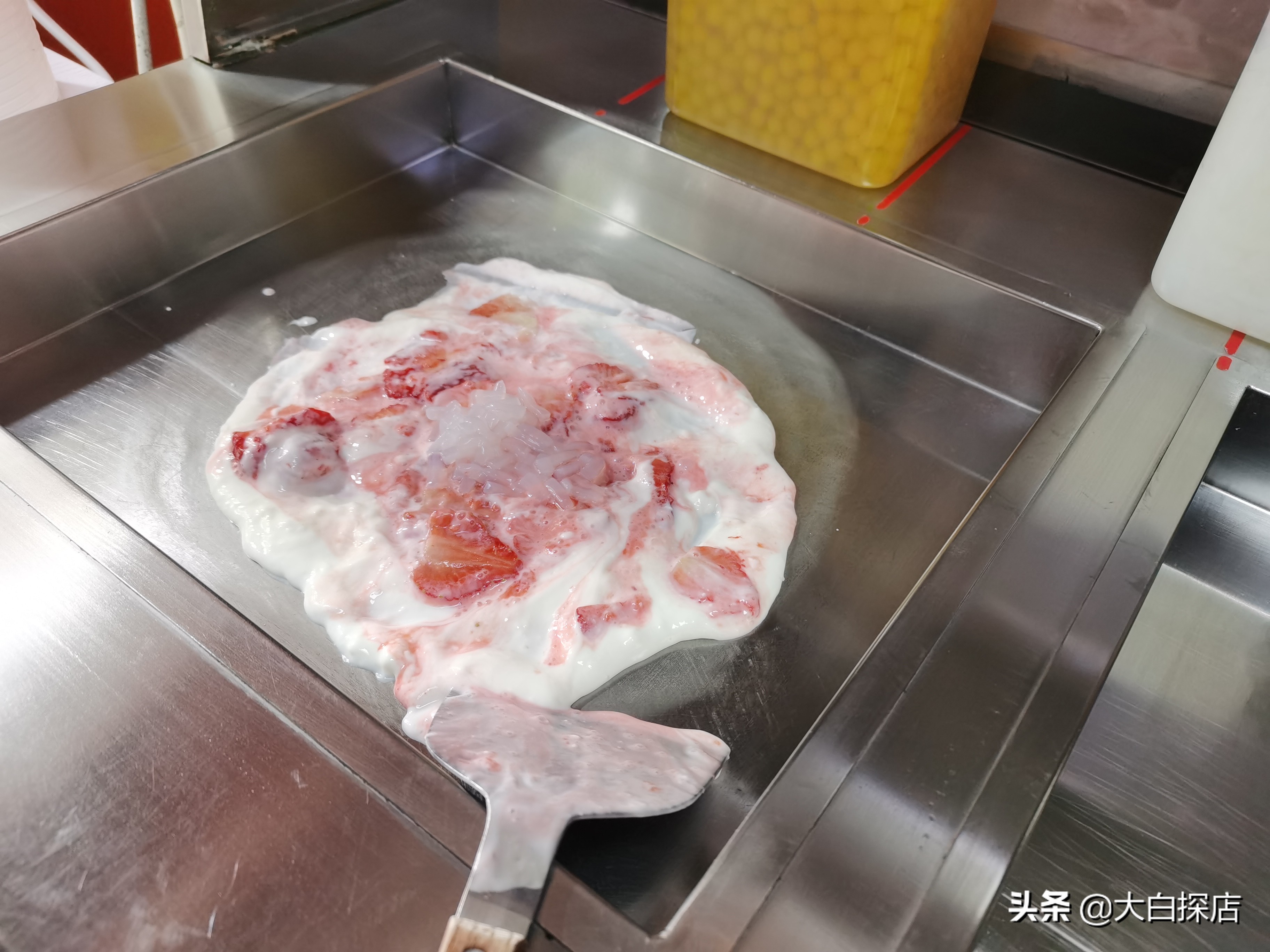 这家网红店的炒酸奶太好吃了,郑州炒酸奶界的天花板