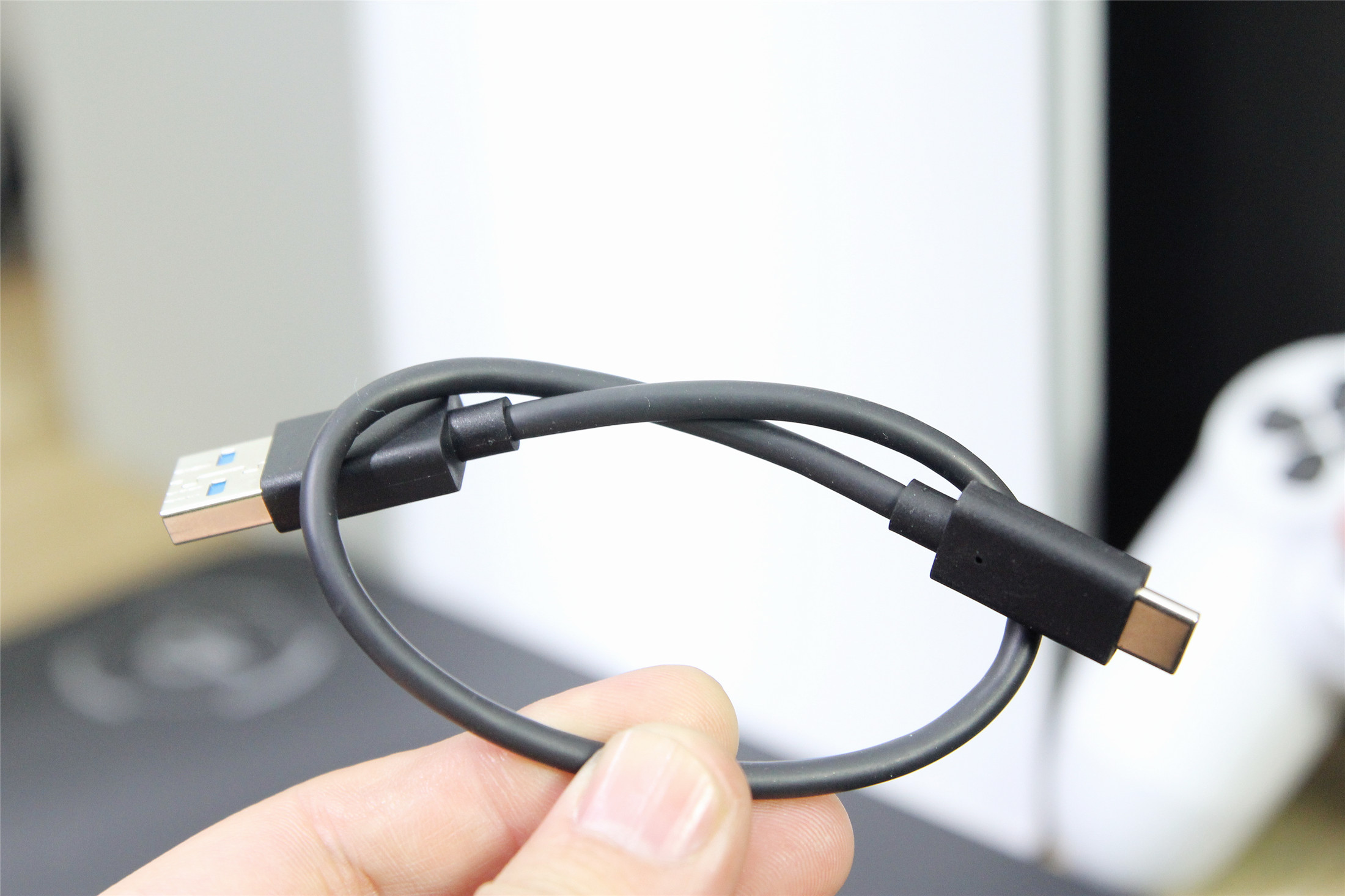 移动固态硬盘惠普p500,移动固态黑盘p50