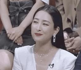 假耿直和憨耿直,唐一菲有多酷