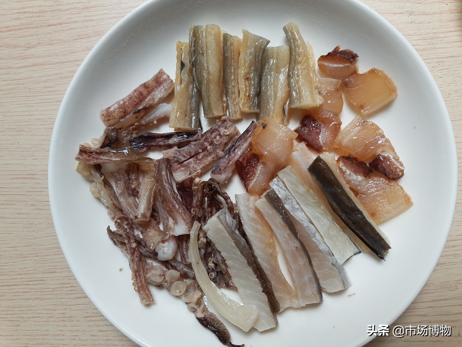 夏天晒咸鱼苍蝇很多怎么办,晒鱼干被苍蝇下蛆虫怎么处理