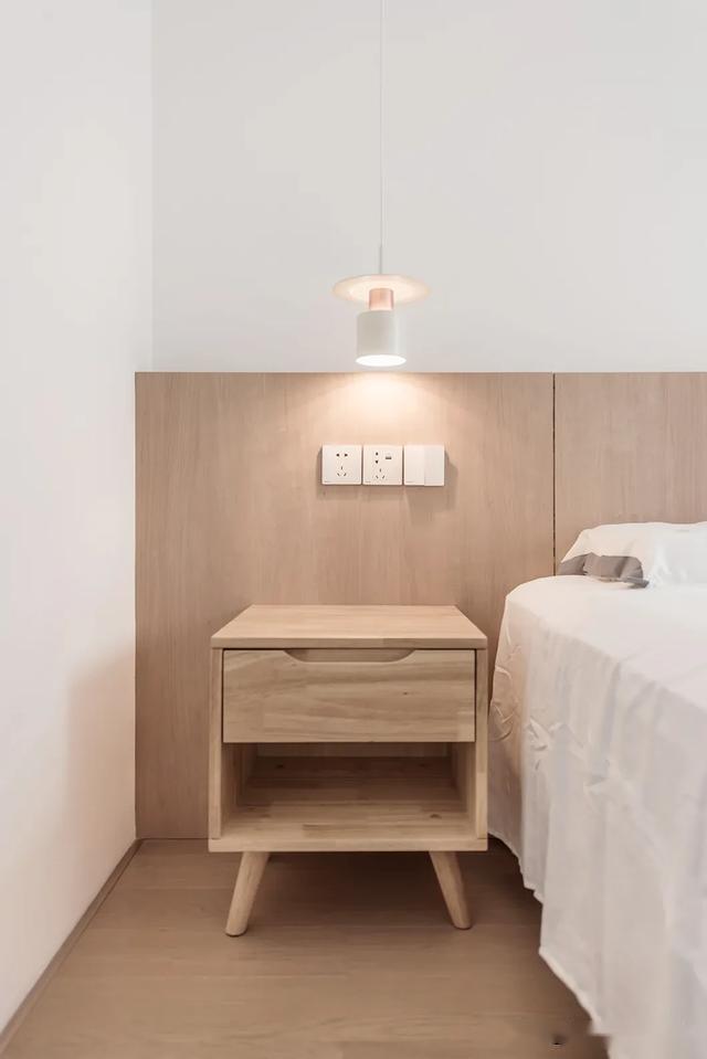 原木风吊顶效果图客厅简约,简约原木风