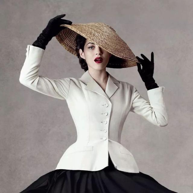 西装配裙子适合哪种发型,中长西装配什么裙子好看