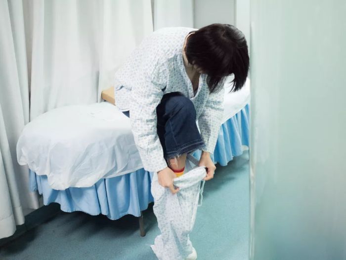 激光近视手术后的恢复过程,激光近视手术超越常识的后遗症