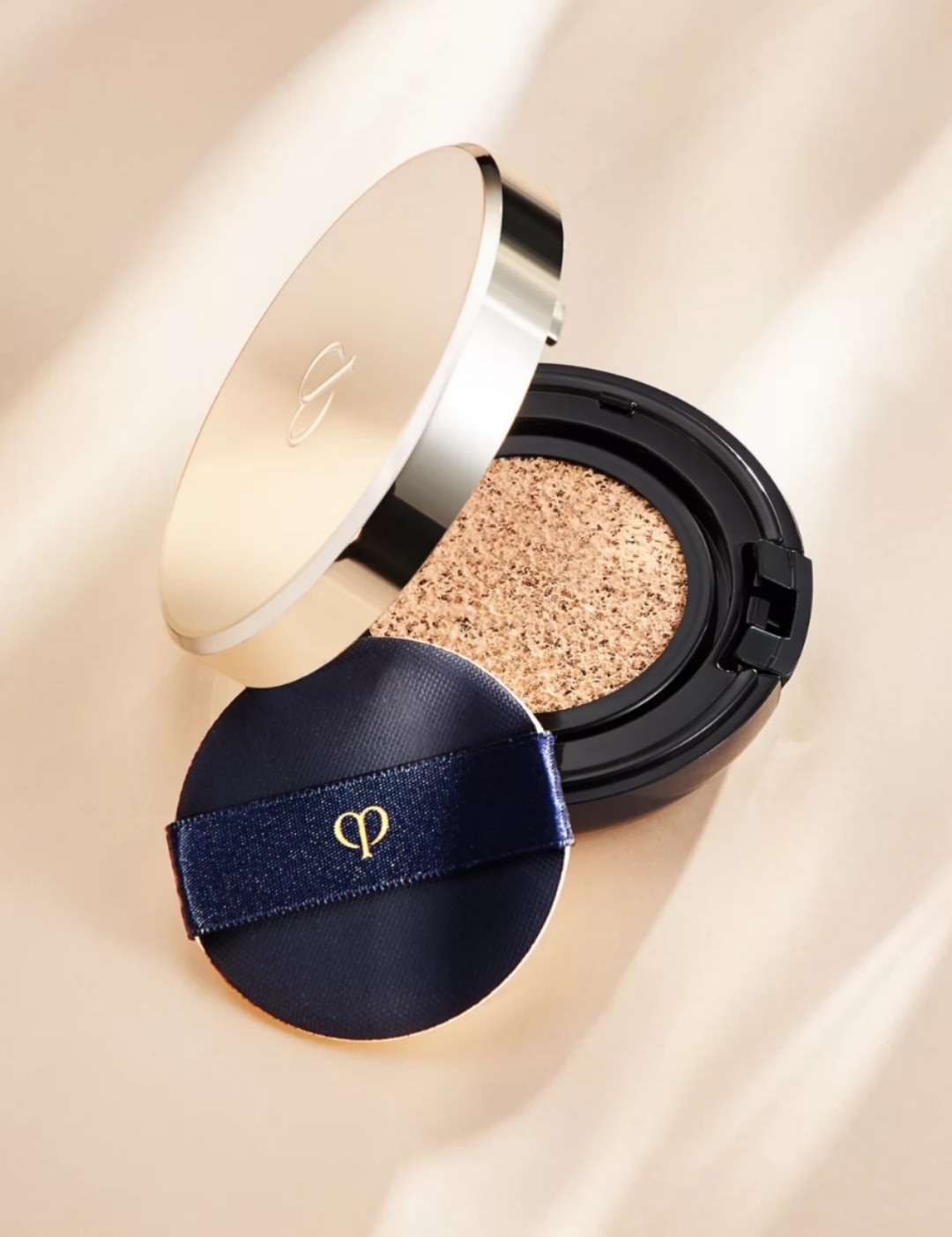 ysl气垫和欧莱雅哪个更适合油皮,资生堂红气垫和ysl恒久银气垫