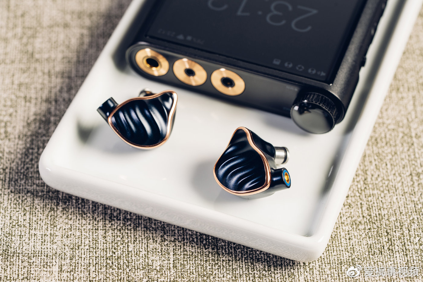 飞傲随身旗舰m15评测,飞傲m15性能及输出接口