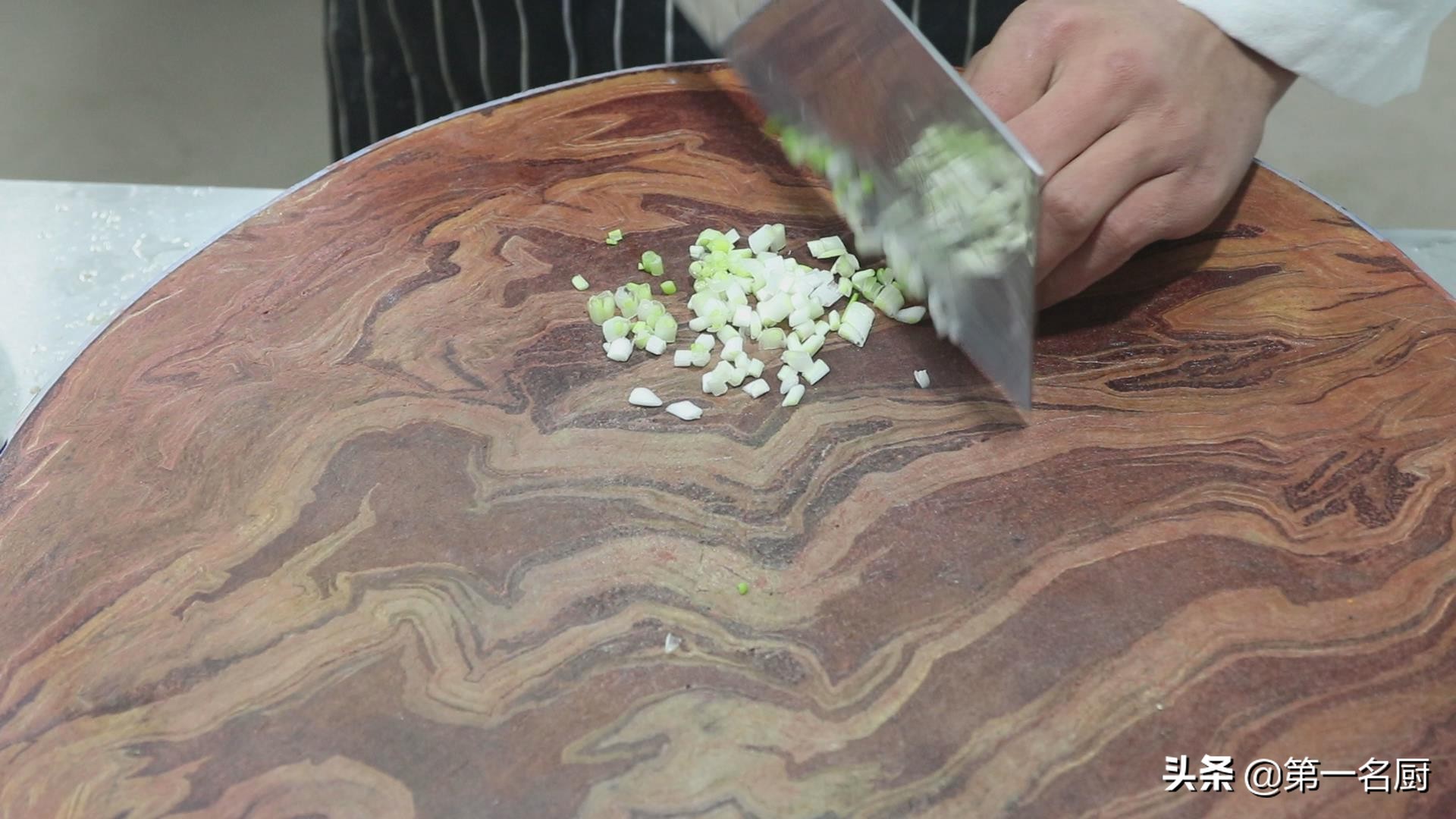 韭菜炒河虾怎么做才好,怎样做韭菜炒河虾更好吃