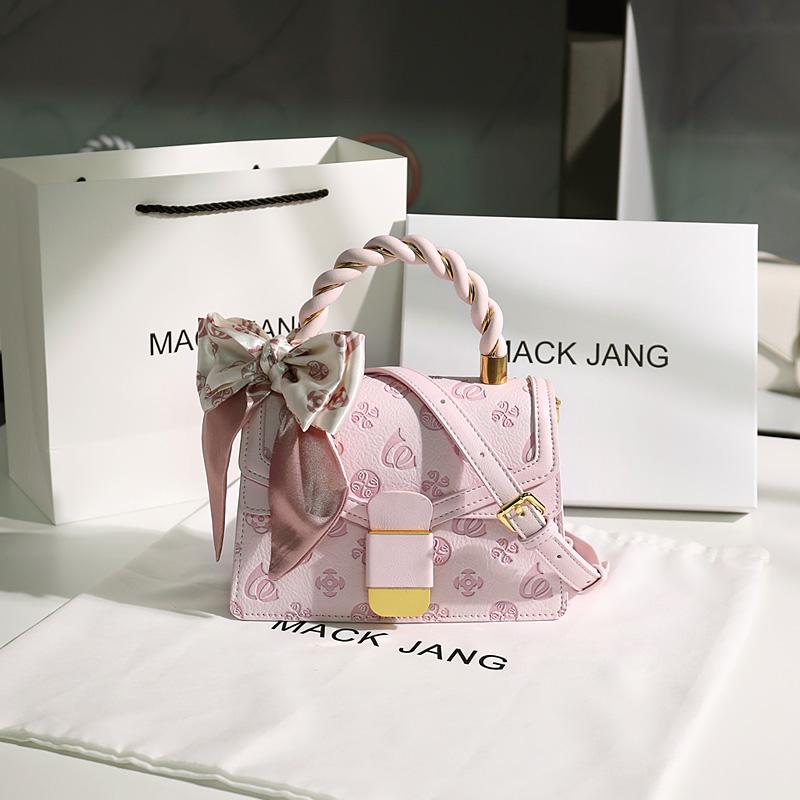 七夕情人节送闺蜜什么花,情人节送闺蜜礼物送什么最合适