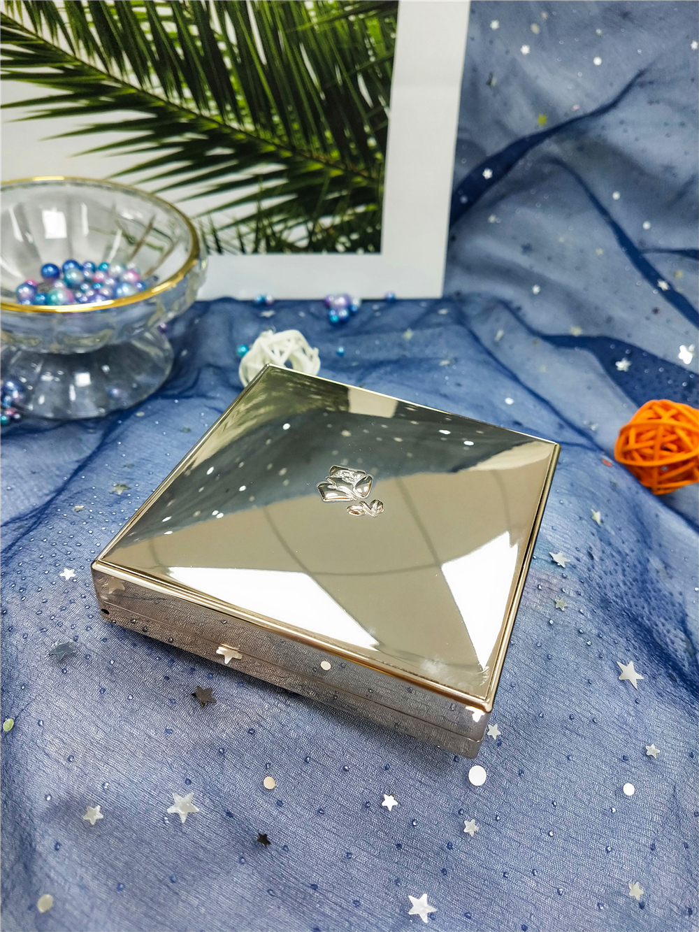 打造无瑕底妆,兰蔻气垫菁纯和雅诗兰黛dw哪个好