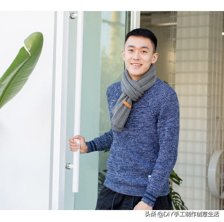 围巾的各种织法教程两面都一样,分享两款实用的围巾系法