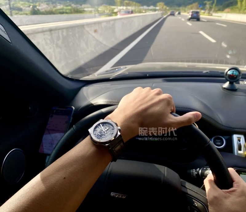 网友晒上千万的手表,网友晒1300手表