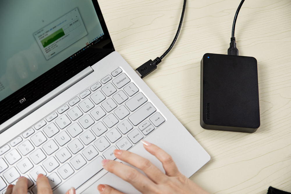 东芝移动硬盘a3和slim哪个好,东芝a3移动硬盘4t测评