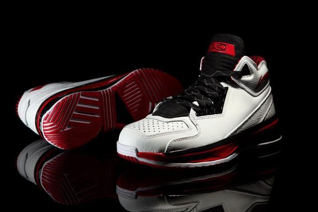 韦德之道10低帮wow耐磨,李宁韦德之道10wow实战