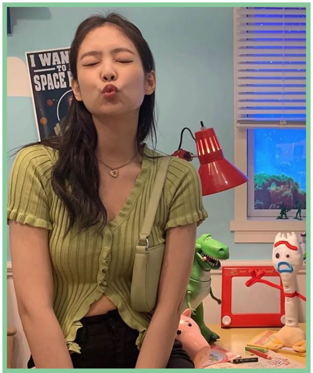 今年流行女款秋冬新款裙子,今年秋冬流行什么半身裙子