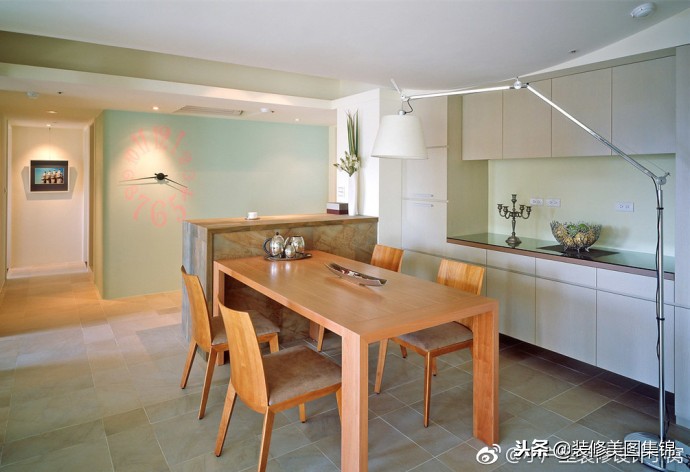 客厅和餐厅隔断柜,餐厅隔断设计带移门