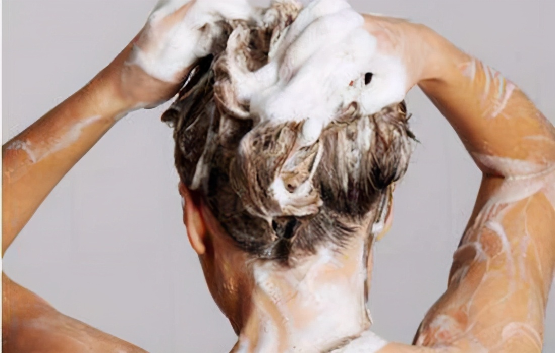 有什么办法让头发不毛躁,头发毛躁蓬松怎样才能变柔顺