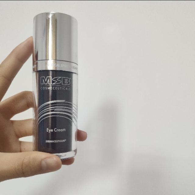 兰蔻菁纯眼霜适合油皮么,油皮适合雅诗兰黛眼霜吗