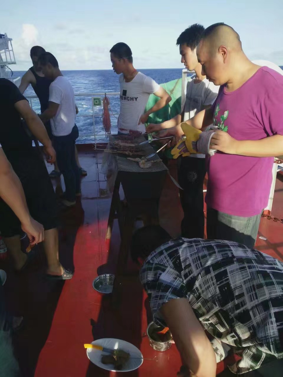 海员厨师工作难不难,做海员大厨真的难做吗