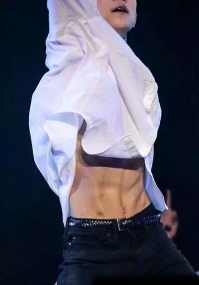 易烊千玺早期名气,易烊千玺为啥是发展最好的一个