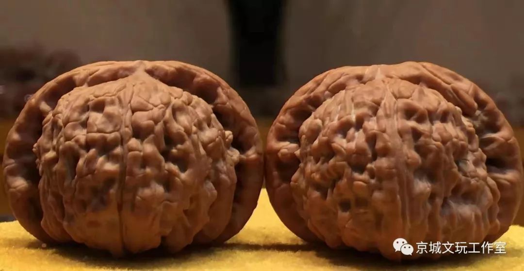 2022目前最火的文玩核桃,最好的文玩核桃品种是哪一种