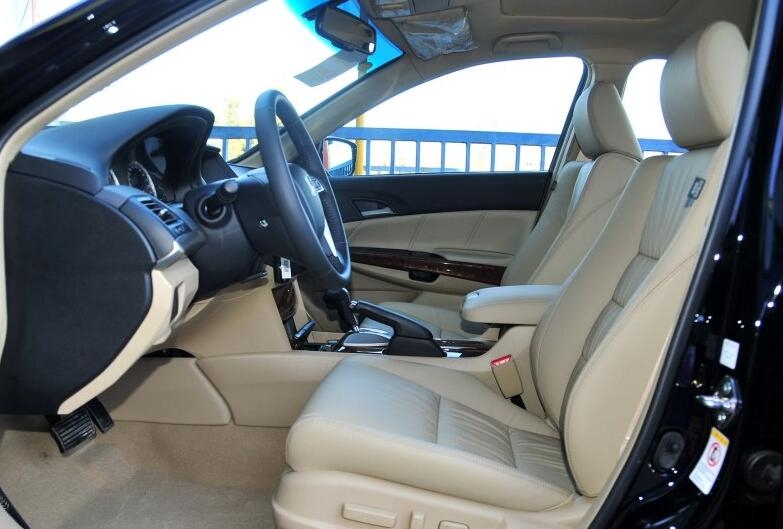 最省油的本田车小型两厢,省油耐用二手车本田雅阁