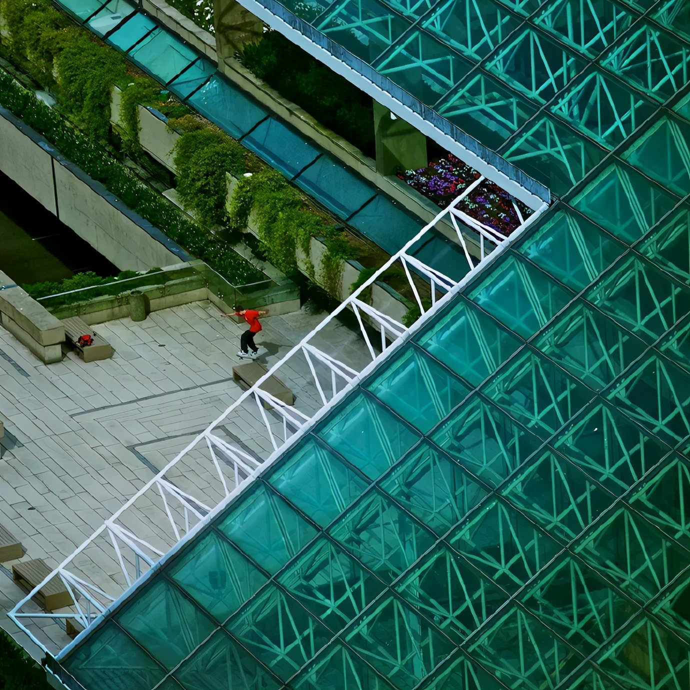 又一巨星陨落享年94岁,又一代巨星的陨落