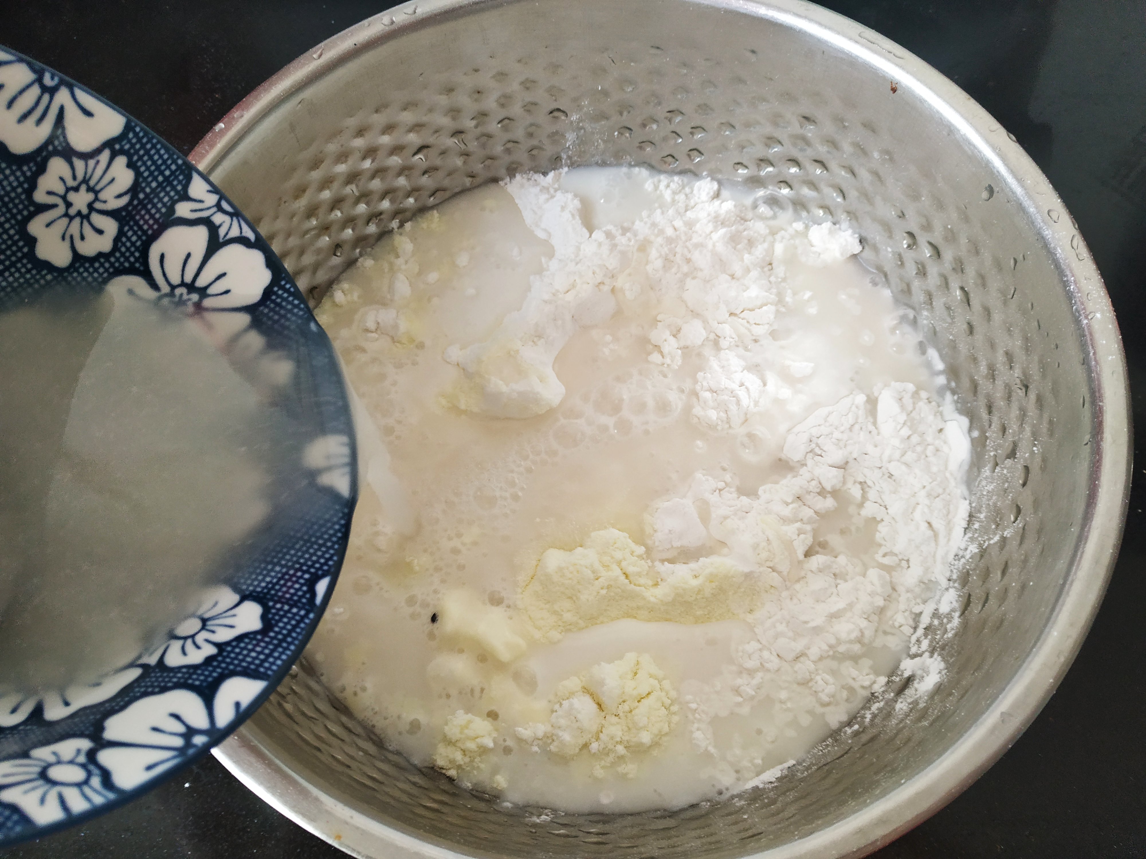 发糕怎么做大米发糕又松又软,发糕怎么做起来会更加的松软