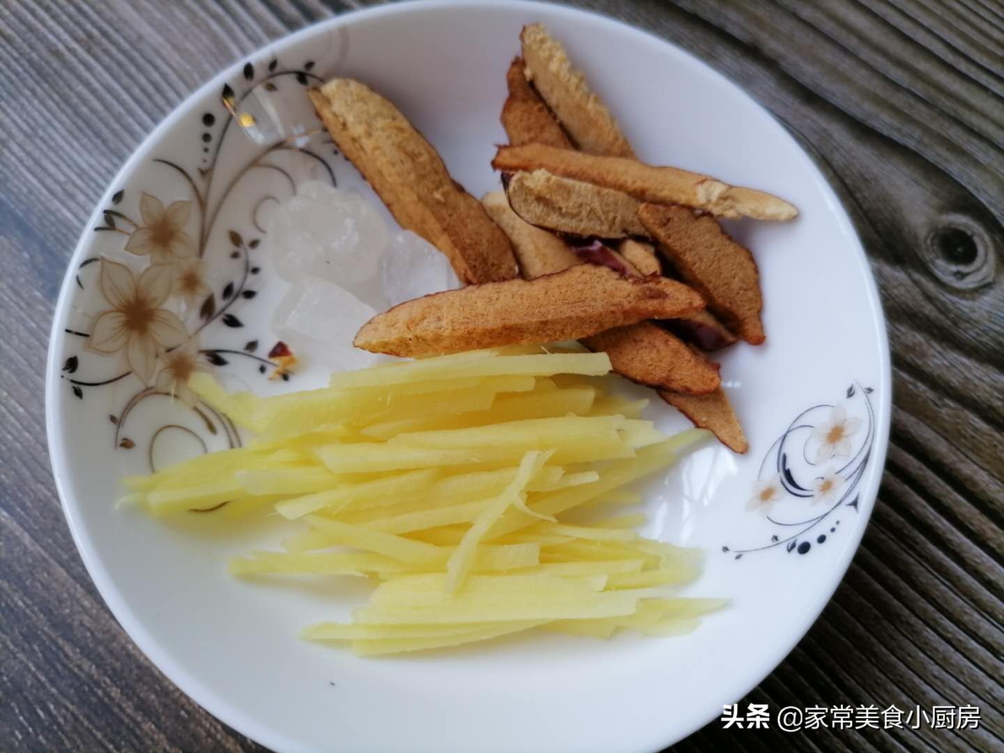 夏天喝啤酒太热了,夏天喝饮料啤酒太爽了