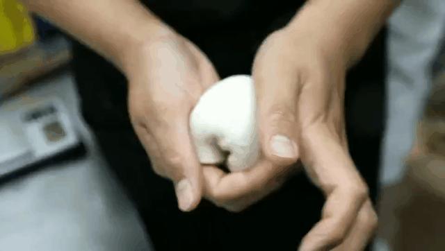 披萨饼边缘不上色怎么办,烤披萨边为什么不上色