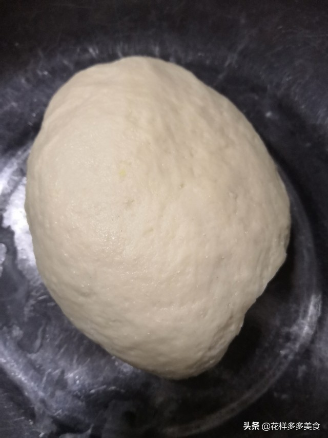 如何让刚出来的面包保持脆,怎样让面包拉出丝