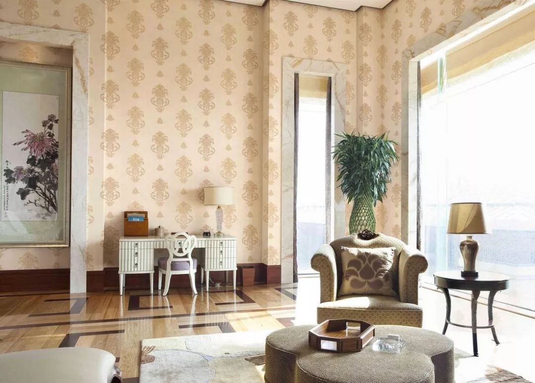 旧墙翻新必贴墙布,墙布翻新需要铲掉原来的墙纸吗