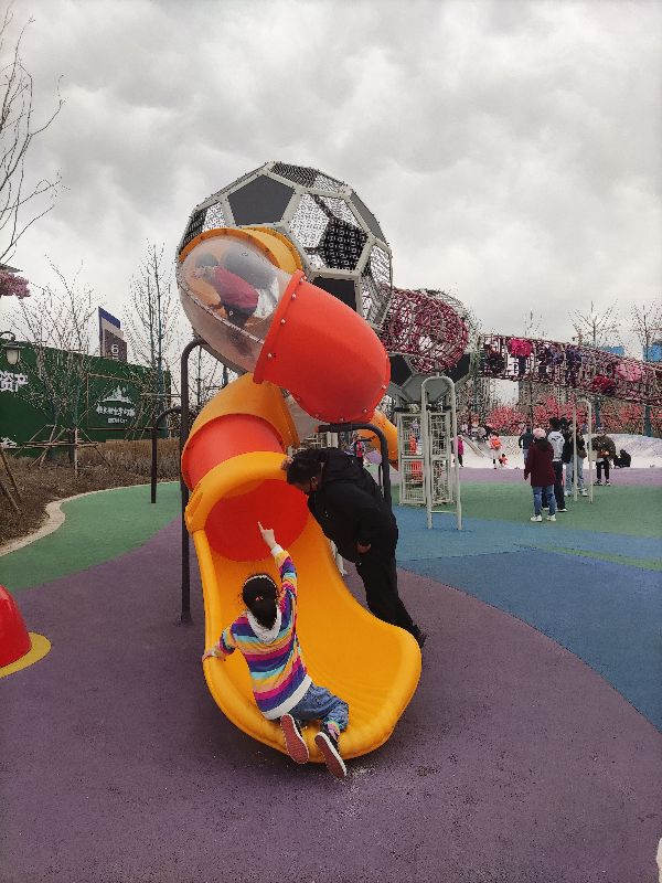 乌鲁木齐带娃娃去哪里玩比较好,乌鲁木齐周边带娃娃玩的地方