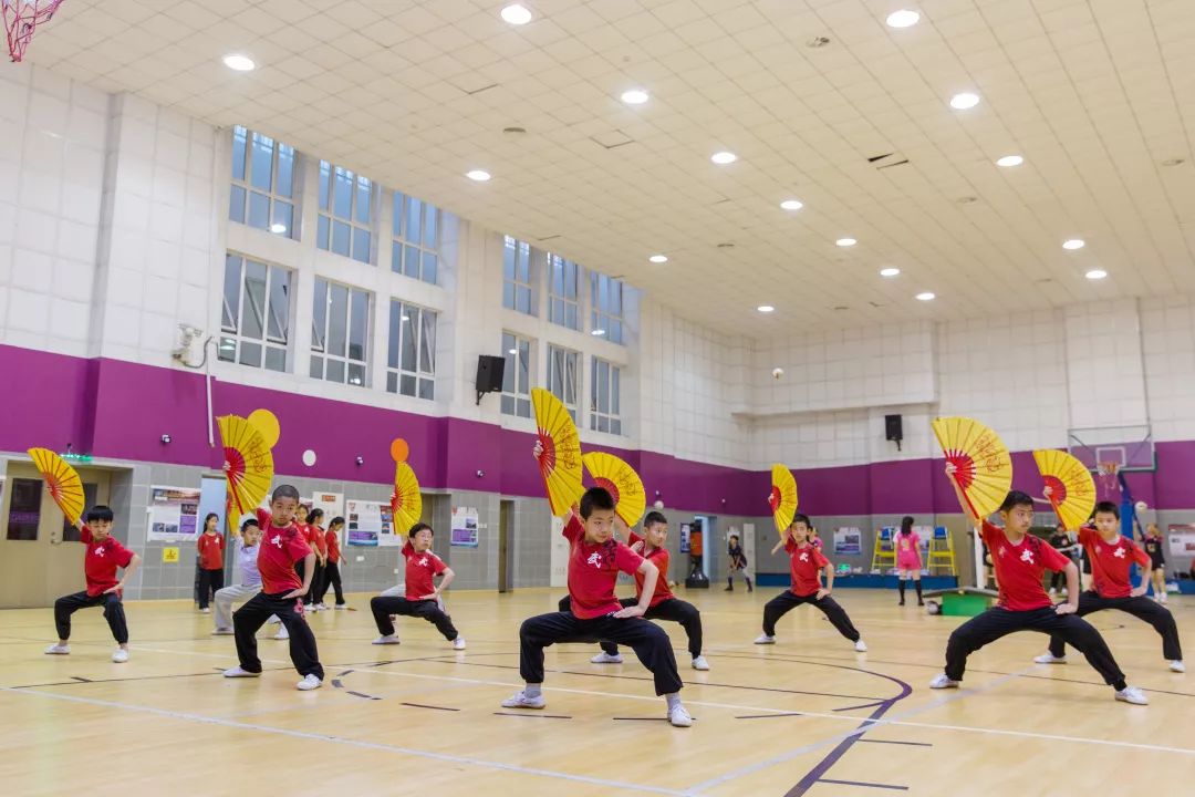 “无体育不清华”，看这所学校如何“让儿童站在运动场正中央”