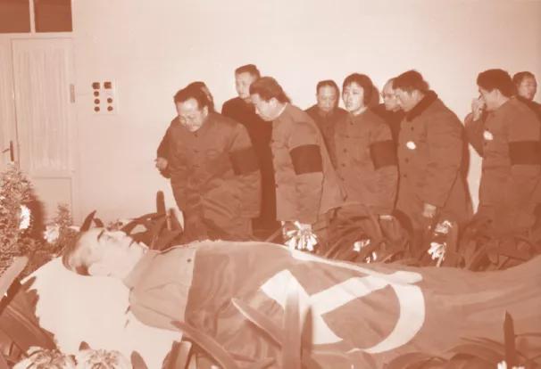 对话周恩来卫士、中央警卫局原副局长高振普