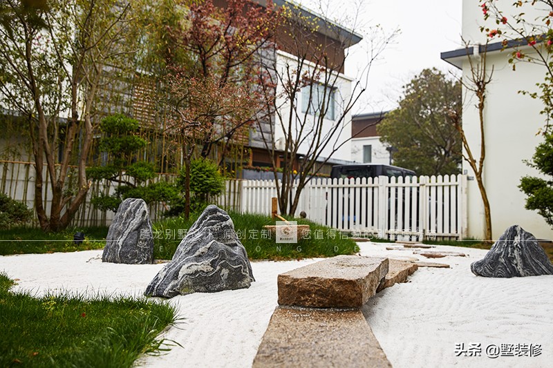 临湖雅居三房,湖畔佳苑临湖