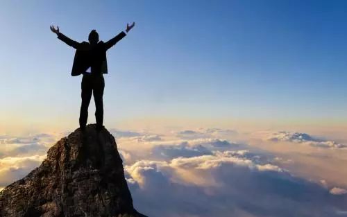 大学毕业做餐饮的真实案例,年轻人创业做餐饮案例