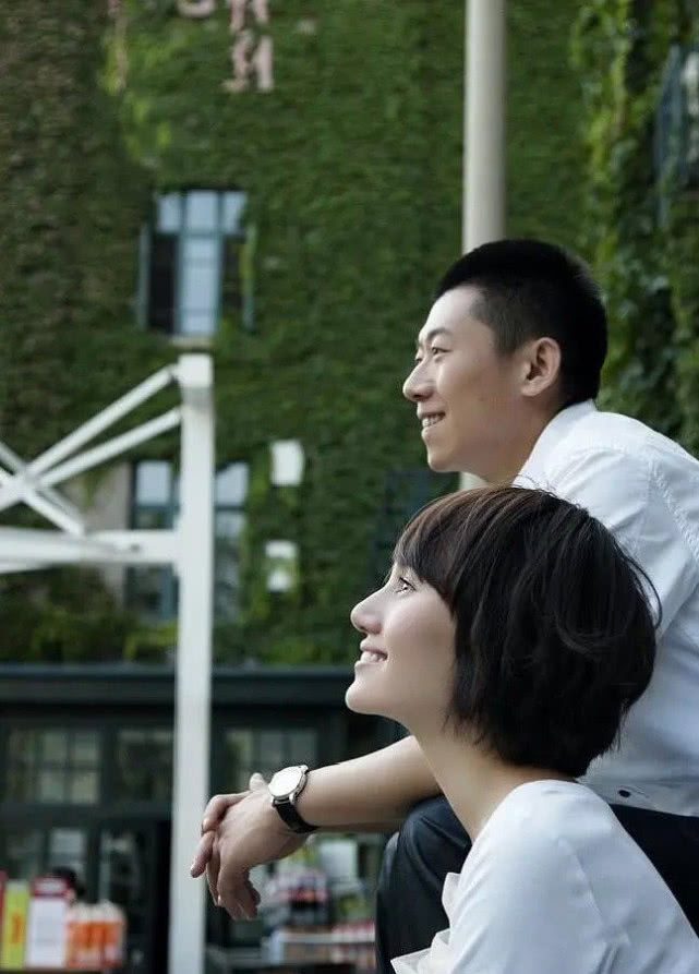 唐嫣罗晋婚纱照最新图片,唐嫣罗晋私下亲密细节婚纱照