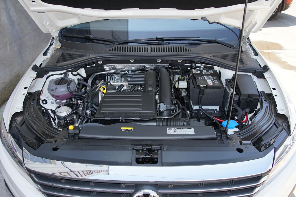 销量又稳了静态体验新款大众朗逸,大众2018款朗逸优劣势