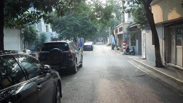 大学生就业还是创业的英语作文,大学生就业还是创业