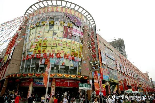 女装批发进货厂家排名榜,十大品牌女装批发进货渠道