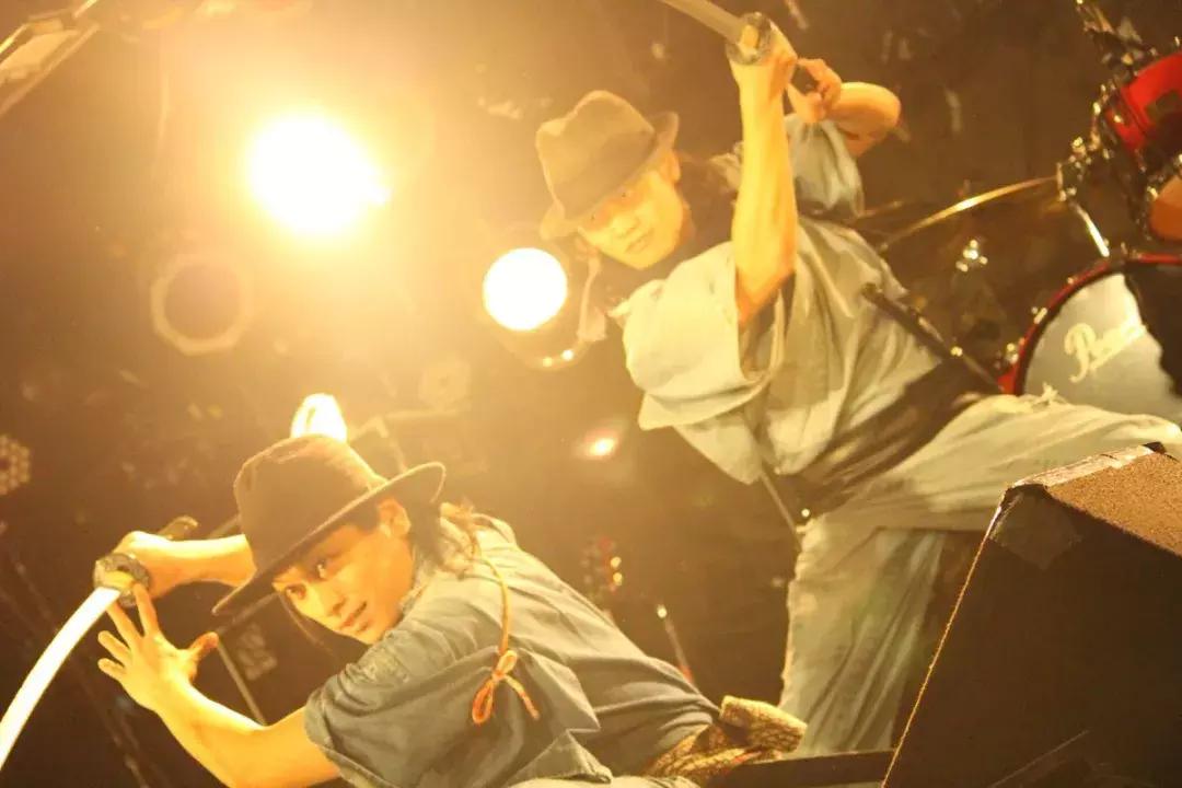 日本街头捡垃圾武士,日本街头捡垃圾天团