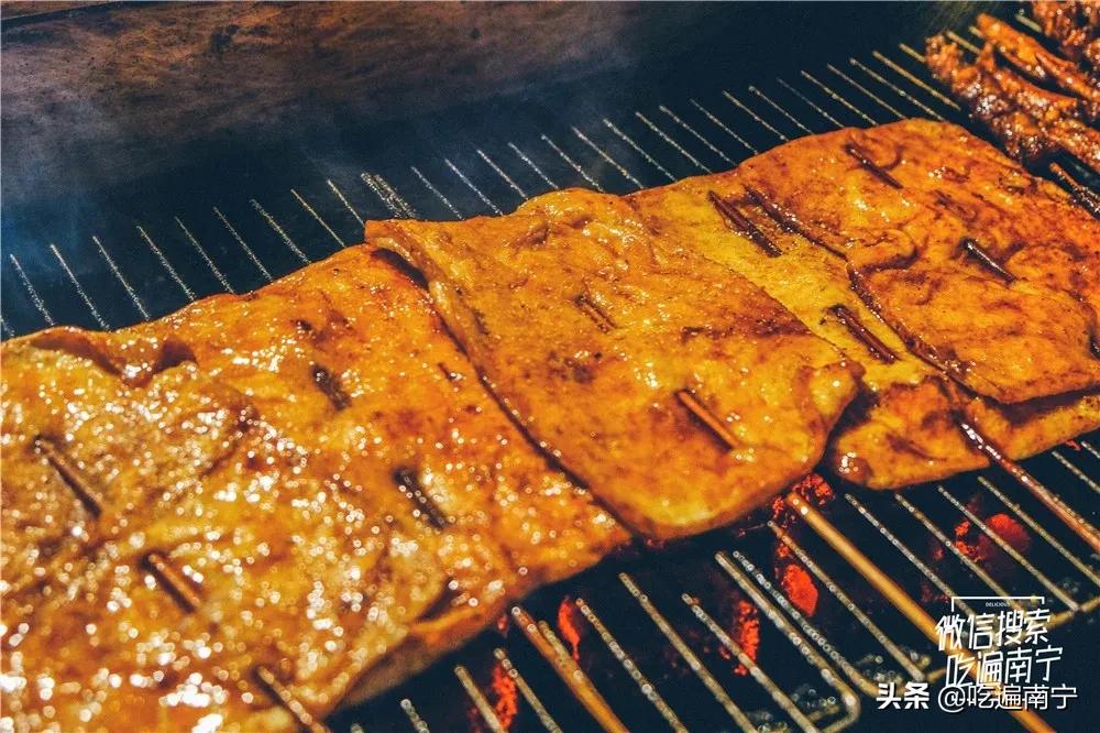 南宁东盟商务区烧烤摊,南宁2021烧烤店铺排行榜前十名
