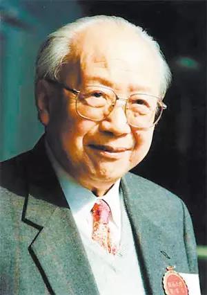 中国*产党共**创办的第一所高等学府，以城市名字命名，孙中山、毛*东泽**直接关怀！