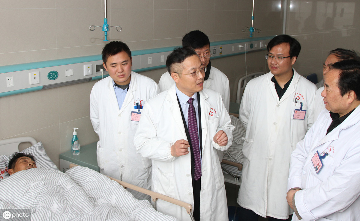 68岁老人打嗝4天，谁都没想到是心梗！医生说有这些症状也要当心