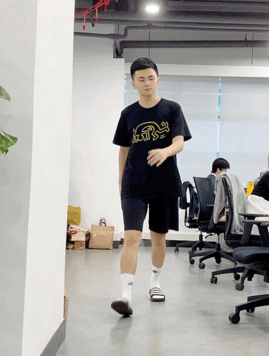 27岁男生脚臭,25岁帅哥脚臭怎么办