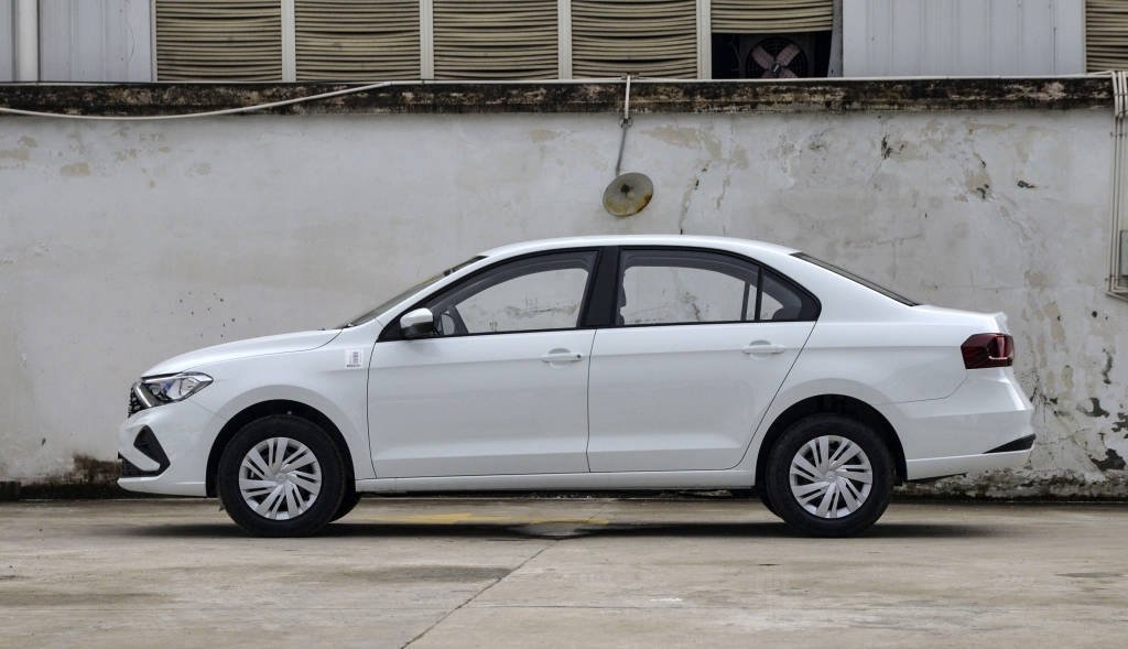 7万左右的车自动挡性价比,8万5买一个全新的捷达va3贵吗