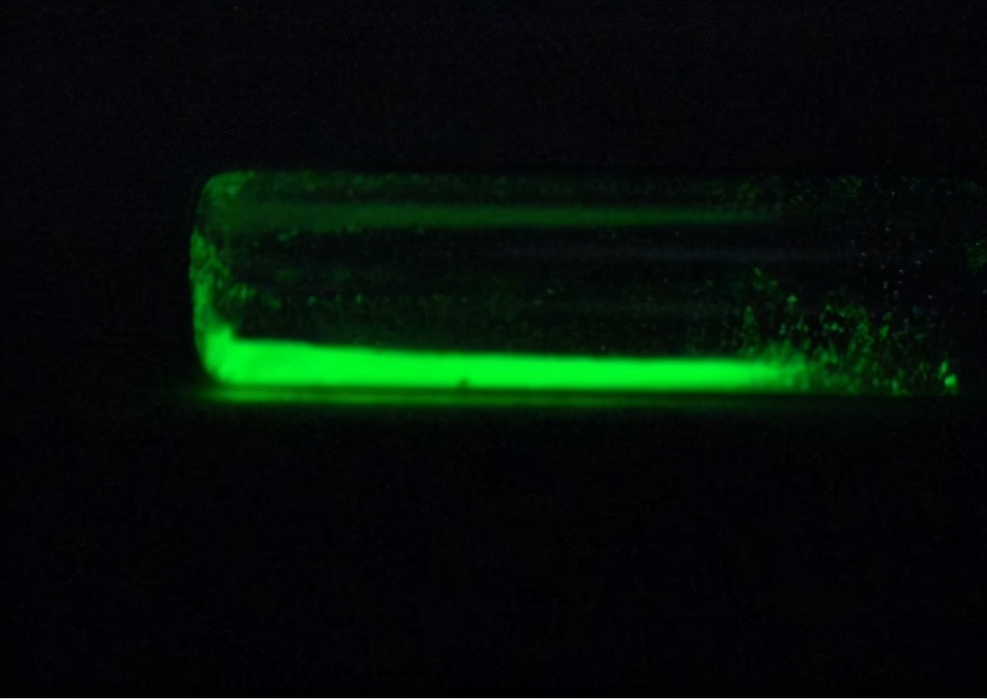 诺贝尔说居里夫人有放射性,居里夫人的手稿带有很强的辐射