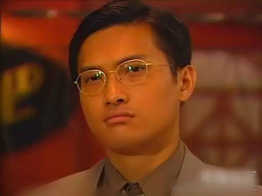 色说港剧商战巅峰剧《创世纪》之红黄创业狂魔——叶荣添篇